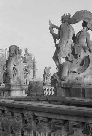 Dresden. Zwinger, Blick von der Terrasse des Nymphenbades Richtung Semperoper