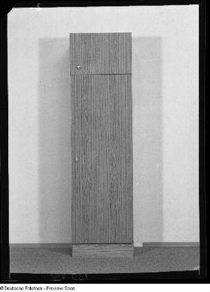 Garderobenschrank