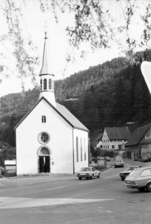 Talhausen: Kapelle an der B 14