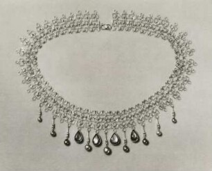 Halsschmuck von Elisabeth Treskow