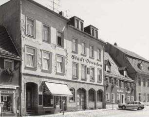Wohnhaus mit Gaststätte "Stadt Dresden" : Wohn- und Geschäftshäuser (3. V. 19. Jh.) mit Gaststätte "Stadt Dresden"