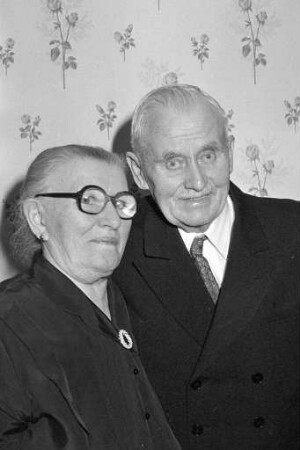 Diamanthochzeit der Eheleute Elisabeth und Anton Knöbl