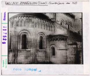 Les-Aix-d'Angillon: Pfarrkirche Saint-Germain, Chor, Äußeres von Nordosten