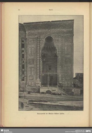 Hauptportal der Moschee Sultan Hassan