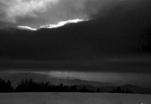 Kandel: Wolkenstimmung auf dem Kandel