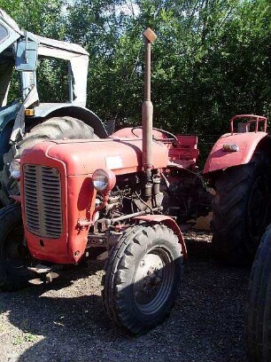 Schlepper (Ferguson - Massey FE35)