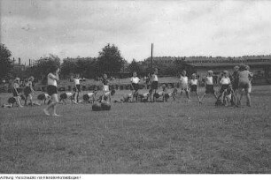 Dresden, Neustadt, Bärnsdorfer Straße, 1. Sportfest, Bühlau, 1. Schwimmfest des Kommunalen Sportes, 5.August 1945