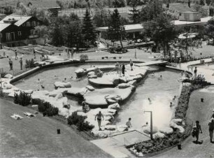 Das moderne Thermalschwimmbad, Brigerbad