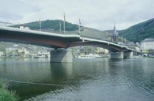 Moselbrücke Bernkastel-Kues