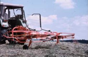 Fotografie: Erntetechnik, Werbegerät, Kreiselzettwender