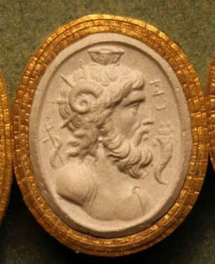 Profilkopf des Jupiter Serapis Ammon (Daktyliothek, Erstes Mythologisches Tausend)