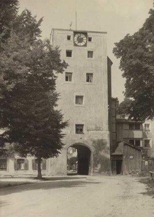 Tittmonning an der Salzach (Oberbayern). Ansicht des im Süden der Stadt gelegenen Laufener Tores