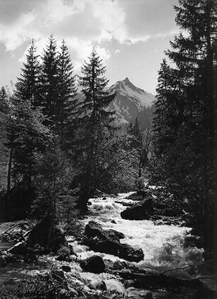 Gebirgsbach (vielleicht im Allgäu)