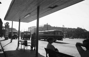 Omnibus-Bahnhof beim Karlsruher Hauptbahnhof.