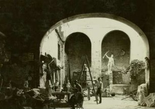 Bildhaueratelier : Sizilien, Palermo, Blick in eine Bildhauerwerkstatt