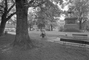 Kaiserplatz mit Denkmal für Kaiser-Wilhelm I.-Denkmal