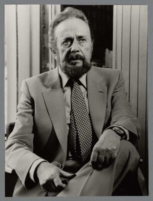 Giannis Ritsos : Portrait des Schriftstellers Giannis Ritsos bei einer Veranstaltung im Kulturpalast Dresden