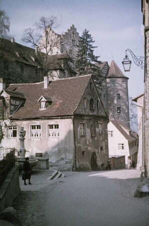 Meersburg. Wohnhaus, Blick zum Alten Schloss, Ansicht der Nordseite mit Dagobertturm von Nordosten