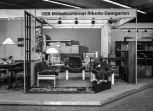 Ausstellungsfläche des VEB Möbelkombinat Ribnitz-Damgarten