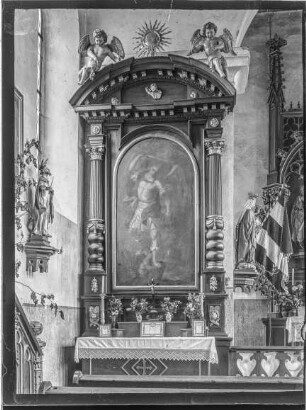 Pfarrkirche, linker Seitenaltar