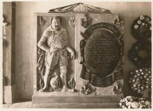 Grabmal des Christoph von Loß : Leuben. Turmvorhalle der Kirche. Grabdenkmal des Christoph von Loss