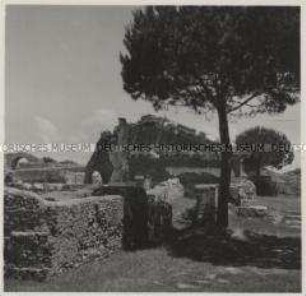 Rom, Ostia Antica, Tempel der Roma und des Augustus