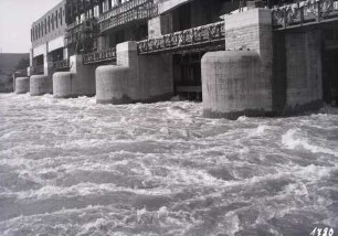 Bau Wehranlage Staustufe Kachlet/Donau