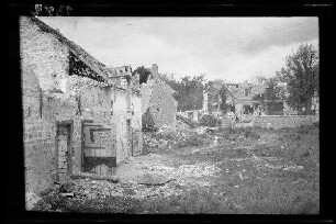 Gernicourt (?) (Dep. Marne, Frankreich): Gebäuderuinen