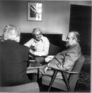 Internationales Musikseminar der DDR in Weimar, Juli 1974. Ehrengast David Oistrach (1908-1974; Geiger) mit Raphael Hillyer (links), Leiter des Meisterkurses Kammermusik, in der Hochschule für Musik "Franz Liszt" Weimar