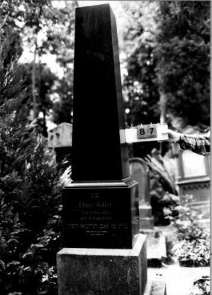 Grabstein 87