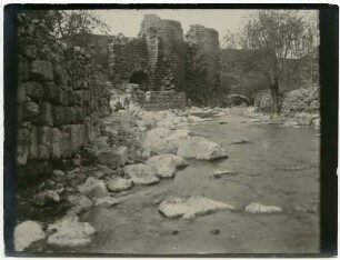 die Wasserkunst von 'amman von hinten