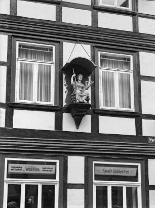Sitzfigur des Aeskulap