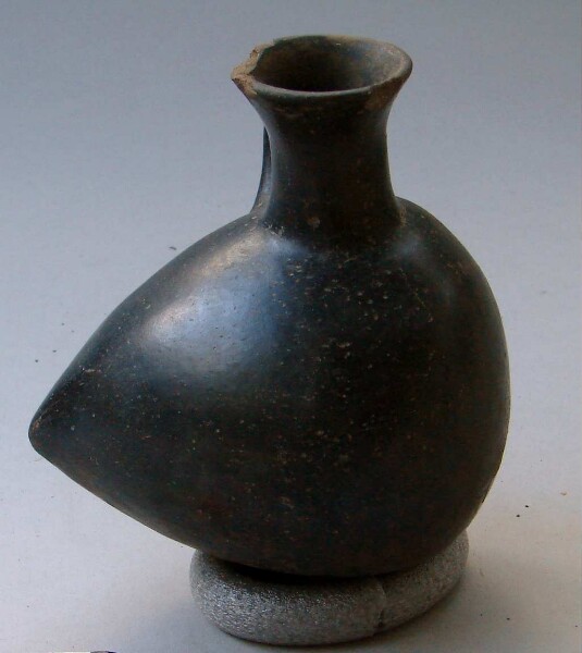 Clay vessel