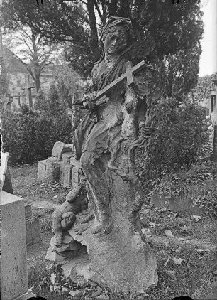 Dresden-Friedrichstadt, Grabmal eines/r Unbekannten mit der Figur des Glaubens