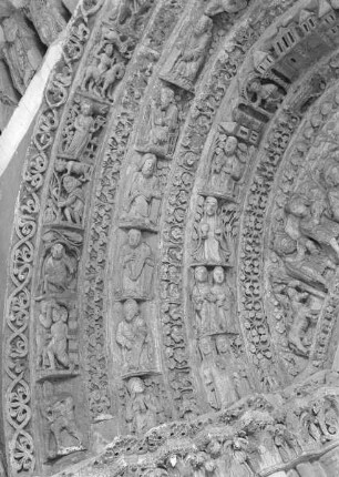 Archivolten des Portals