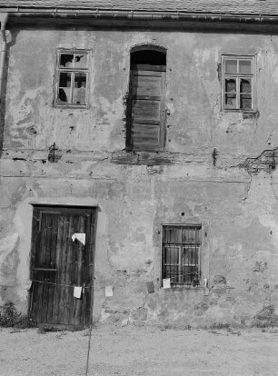 Johanngeorgenstadt-Wittigsthal, Gutshof Wittigsthal, Wirtschaftsgebäude, Detail der Straßenfront