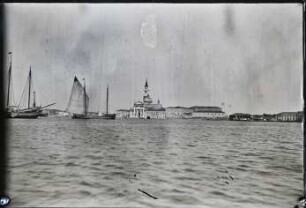 Venedig, Blick aus der Gondel auf die Isola di San Giorgio und das Markusbecken