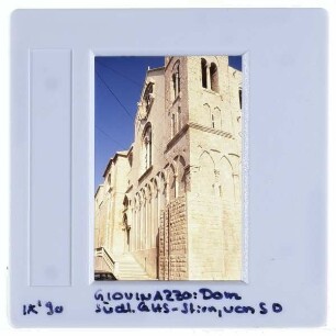 Giovinazzo, Kathedrale Santa Maria Assunta : südliche Querhaus-Stirn, von Südosten