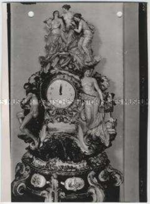 Meißen, Porzellanmanufaktur, Große Uhr
