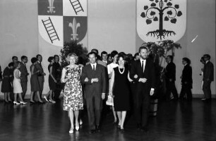 15. Tagung 1965 Physiker: Polonaise angeführt von Frau Steurer und Rudolf L. Mößbauer
