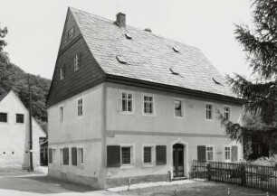 Olbernhau, Wohnhaus : Olbernhau. Wohnhaus (1658), Freiberger Straße 22. Straßenansicht