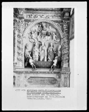südlicher Seitenaltar: das Schiff der Hl. Ursula