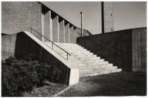 Evangelisches Gemeindezentrum, Herford: Freitreppe
