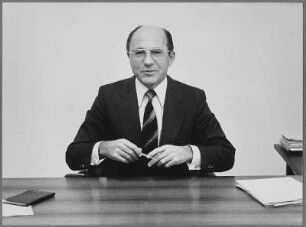 Dr. Karlheinz Bund, Vorstandsvorsitzender der Ruhrkohle AG, Essen