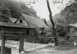 Hemer-Klusenstein, Mühle : Hemer-Klusenstein. Wassermühle (Sägemühle?). Im Vordergrund Brücke als Zufahrt mit Schützenwehr