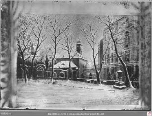 Peterskirchhof von Osten mit Peterskirche, rechts Schäfergasse 42 und 40