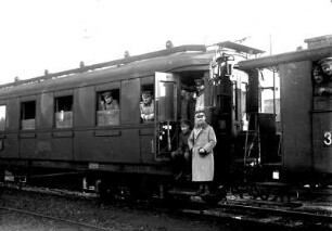 Erster Weltkrieg : Deutsche Militärs höherer Ränge in einem Eisenbahnwaggon