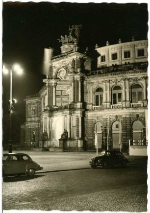 Dresden. Opernhaus Nacht
