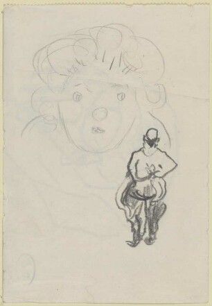 Ugi Battenberg als winzige Rückenfigur vor einem großen Kopf, en face, gestellt