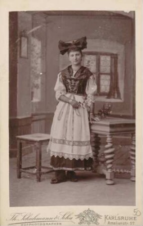Clara Paar in badischer Tracht